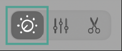 A screenshot of Logic showing the Smart Controls button.